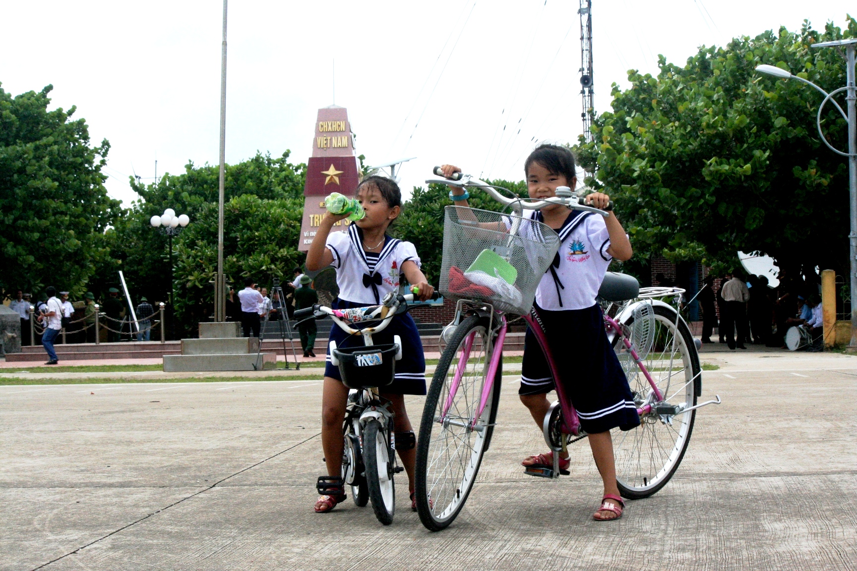 Khởi động chương trình “Vì học sinh Trường Sa thân yêu” giai đoạn 2